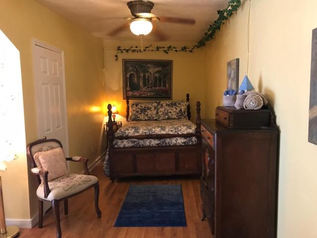 Casa Coquina Del Mar Bed And Breakfast Тайтъсвил Екстериор снимка